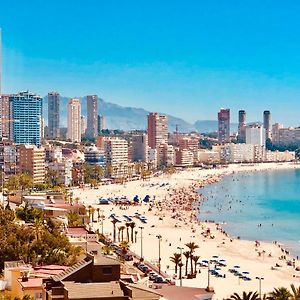 Luxurioeses Apartment In Benidorm Mit Pool